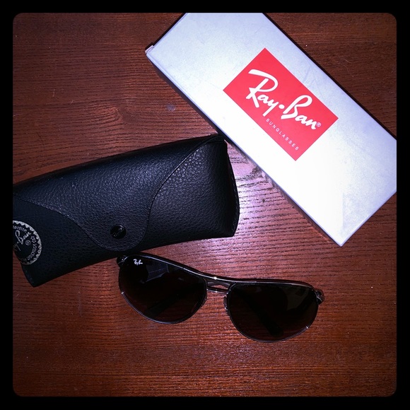 Ray-Ban Other - 🕶*RARE FIND* Men’s Ray Bans #3387🕶